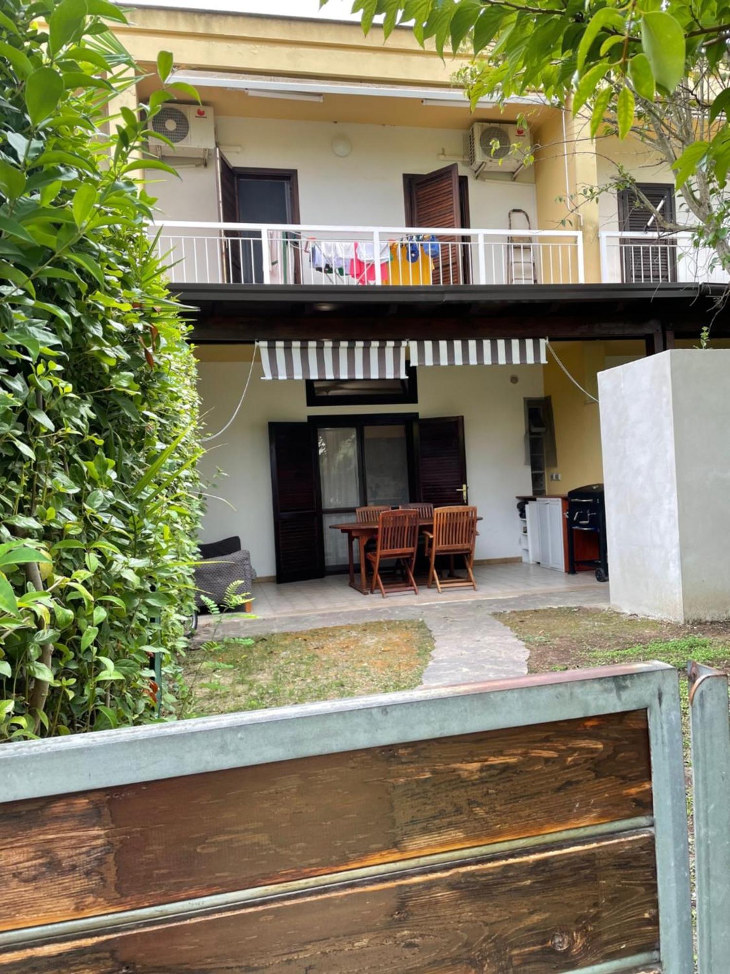 Villetta a schiera in villaggio Metatur Metaponto Esterno foto